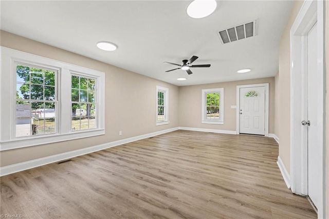 1072 Old State Highway, Asheboro, NC 27205