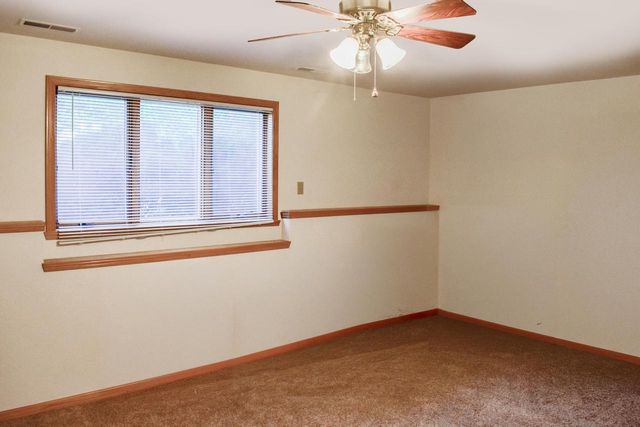 1524 E Monroe AVENUE, Hartford, WI 53027