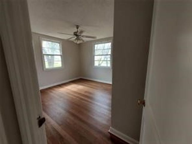 2505 Earl Lane, Fort Worth, TX 76107