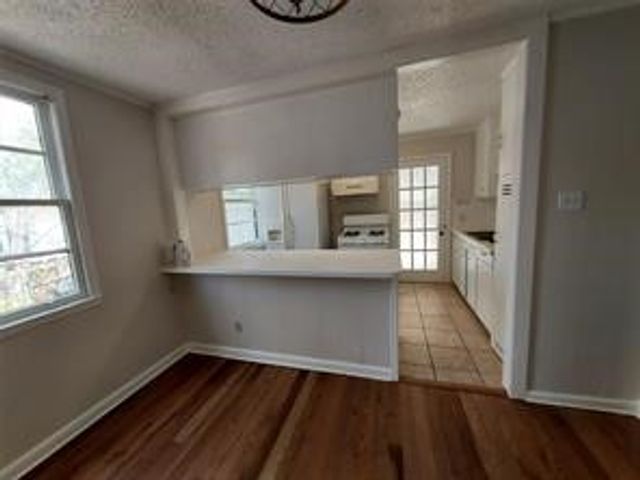 2505 Earl Lane, Fort Worth, TX 76107