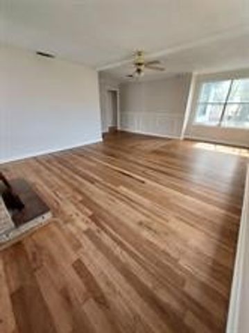 2505 Earl Lane, Fort Worth, TX 76107