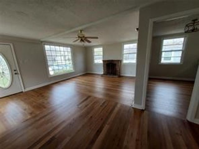 2505 Earl Lane, Fort Worth, TX 76107