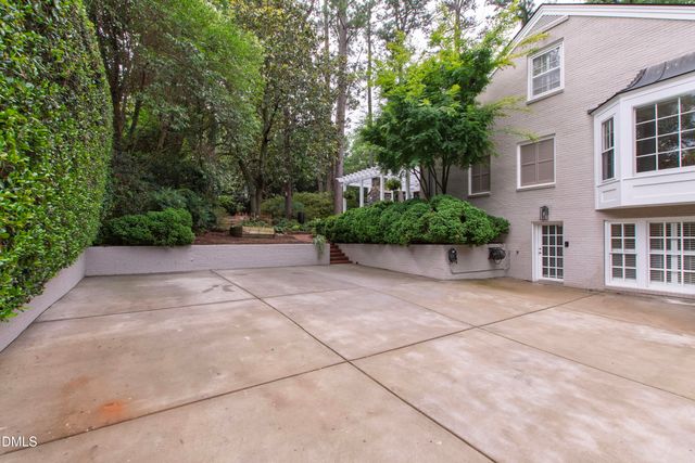 2507 Sanderson Drive, Raleigh, NC 27608