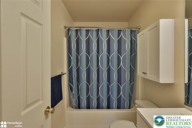 1063 Howertown Road, North Catasauqua Bor, PA 18032
