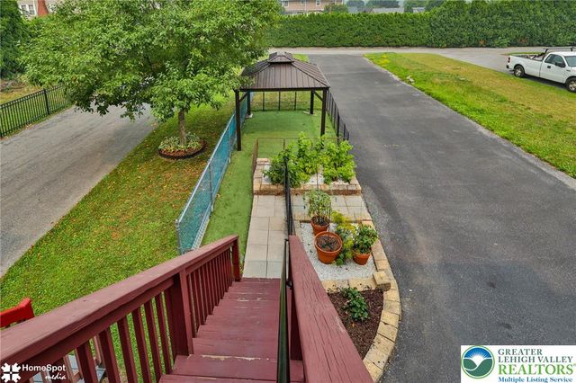 1063 Howertown Road, North Catasauqua Bor, PA 18032
