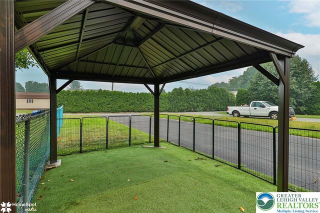 1063 Howertown Road, North Catasauqua Bor, PA 18032