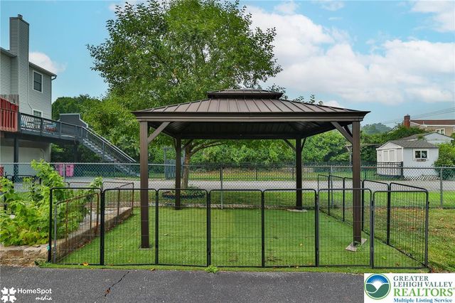 1063 Howertown Road, North Catasauqua Bor, PA 18032