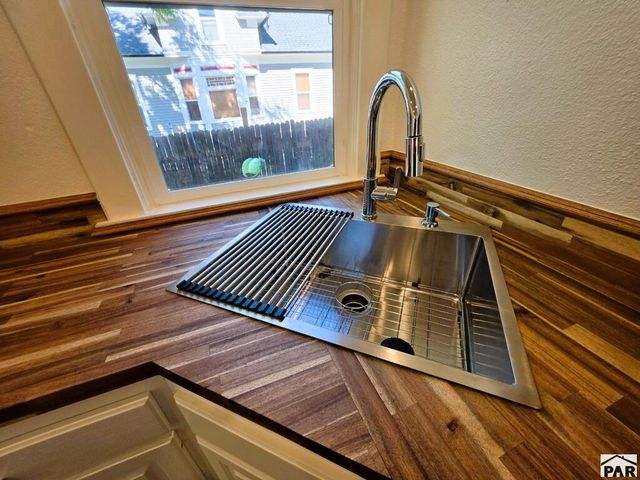 2019 N Elizabeth St, Pueblo, CO 81003