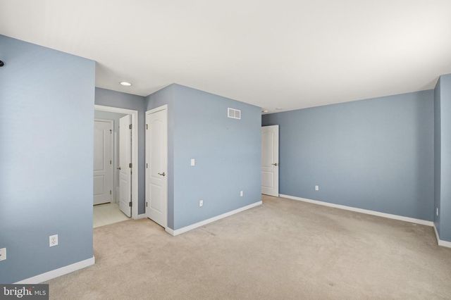 2493 THISTLE RD, Macungie, PA 18062