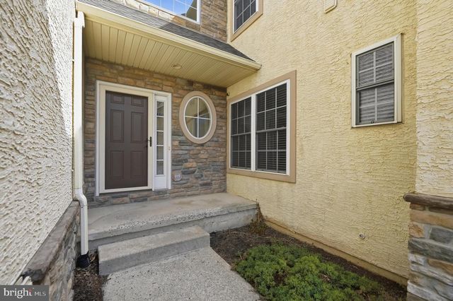 2493 THISTLE RD, Macungie, PA 18062