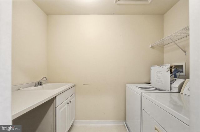 2493 THISTLE RD, Macungie, PA 18062