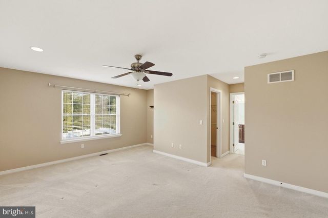2493 THISTLE RD, Macungie, PA 18062