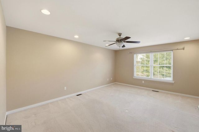 2493 THISTLE RD, Macungie, PA 18062