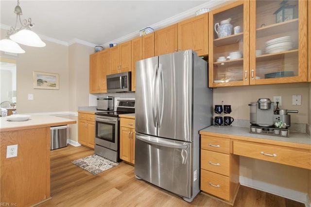 1639 Clearwater LN, Chesapeake, VA 23322