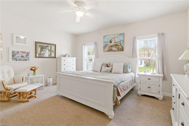 1639 Clearwater LN, Chesapeake, VA 23322