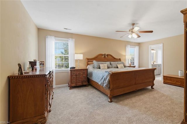 1639 Clearwater LN, Chesapeake, VA 23322