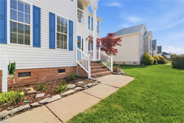 1639 Clearwater LN, Chesapeake, VA 23322