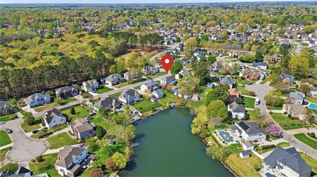 1639 Clearwater LN, Chesapeake, VA 23322