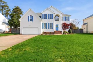 1639 Clearwater LN, Chesapeake, VA 23322