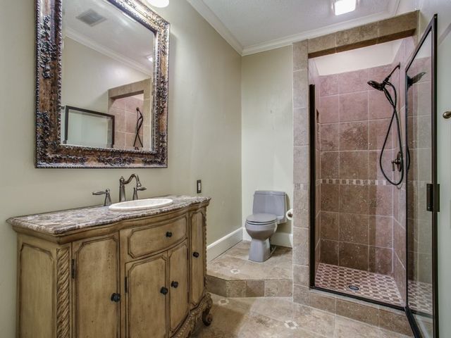 5606 Mercedes Avenue, Dallas, TX 75206