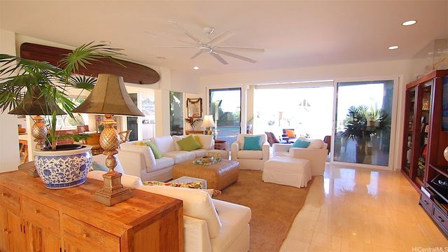 469 A Portlock Road, Honolulu, HI 96825