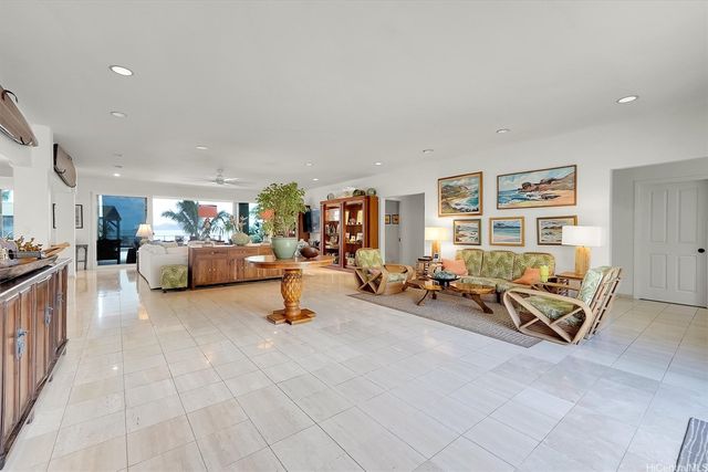 469 A Portlock Road, Honolulu, HI 96825