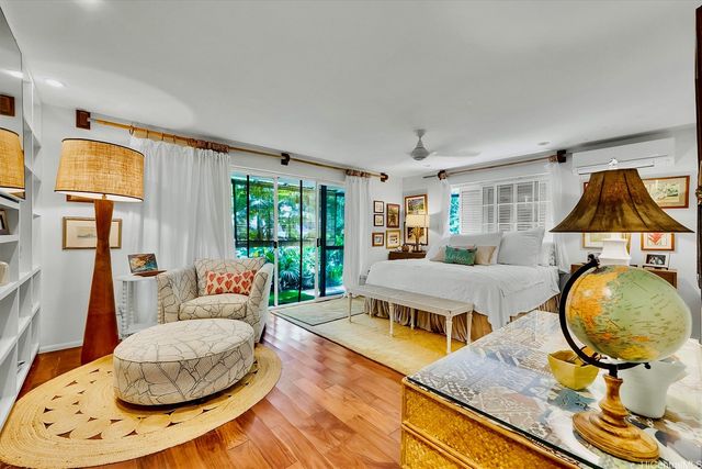 469 A Portlock Road, Honolulu, HI 96825