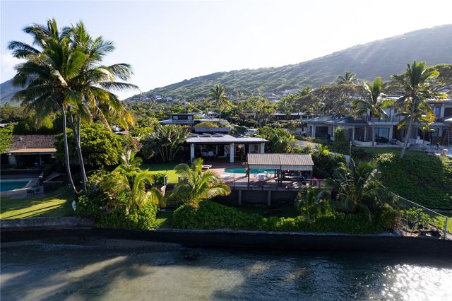 469 A Portlock Road, Honolulu, HI 96825