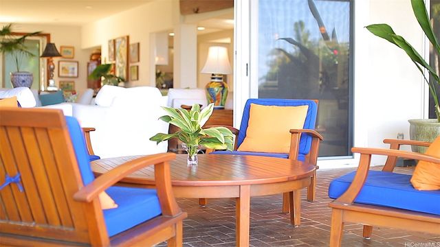 469 A Portlock Road, Honolulu, HI 96825