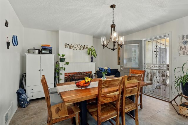 2724 PENNSYLVANIA Street NE, Albuquerque, NM 87110