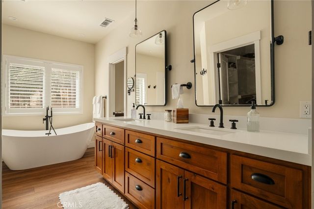 26910 Everest Road, Lake Arrowhead, CA 92352