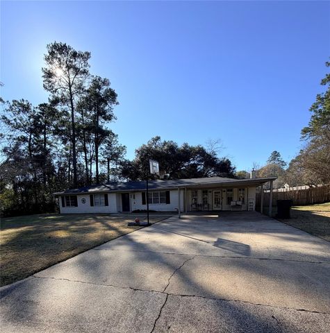 517 Temple Street, Woodville, TX 75979