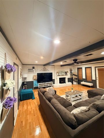 517 Temple Street, Woodville, TX 75979