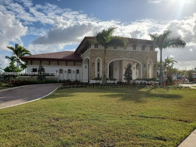 3382 W 114th Ter, Hialeah, FL 33018