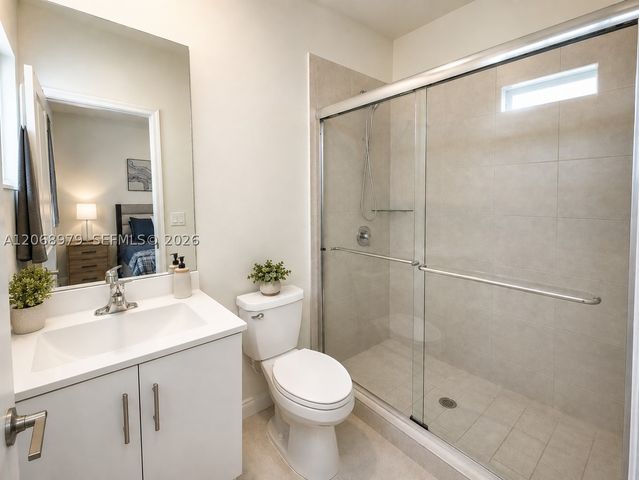 3382 W 114th Ter, Hialeah, FL 33018