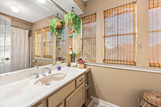1513 Beaconshire Road, Houston, TX 77077