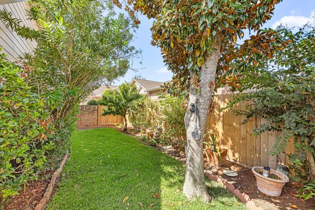 1513 Beaconshire Road, Houston, TX 77077