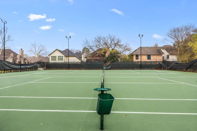 1513 Beaconshire Road, Houston, TX 77077