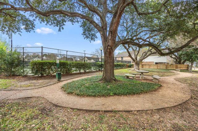 1513 Beaconshire Road, Houston, TX 77077