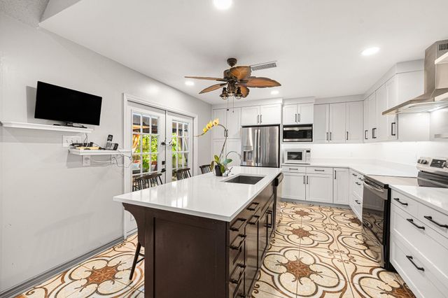 1513 Beaconshire Road, Houston, TX 77077