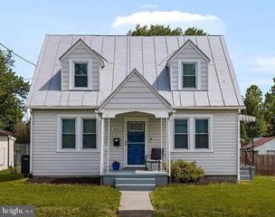 1044 ORCHARD AVE, Winchester, VA 22601