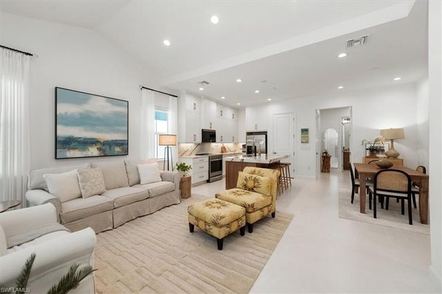 7315 Cayo Coco LN, Naples, FL 34113