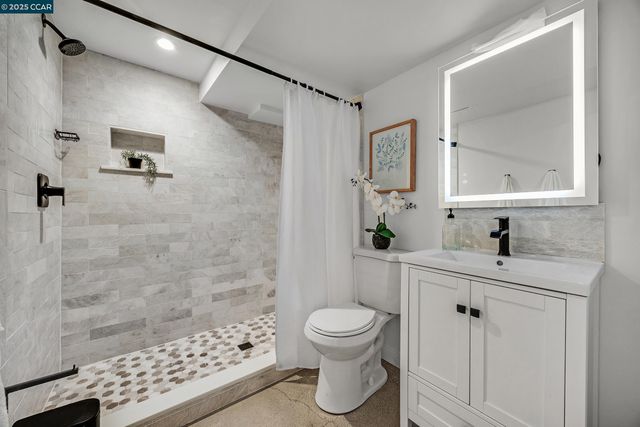 971 W Green St, Martinez, CA 94553