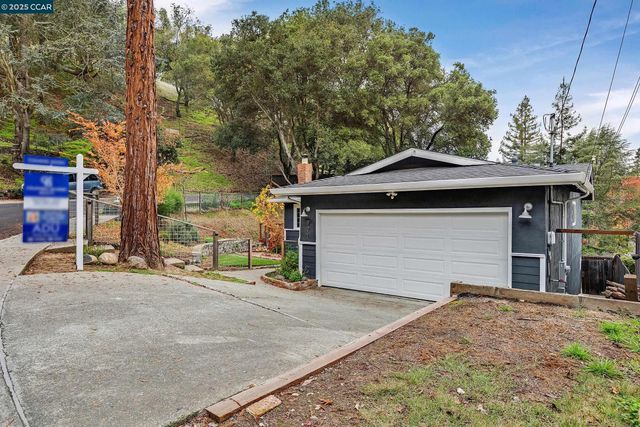 971 W Green St, Martinez, CA 94553