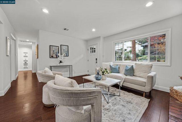 971 W Green St, Martinez, CA 94553