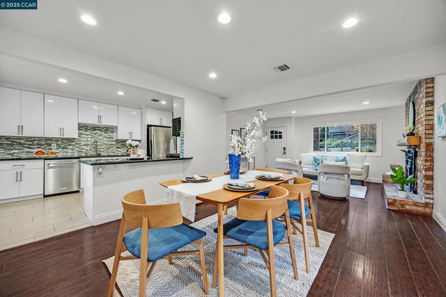 971 W Green St, Martinez, CA 94553