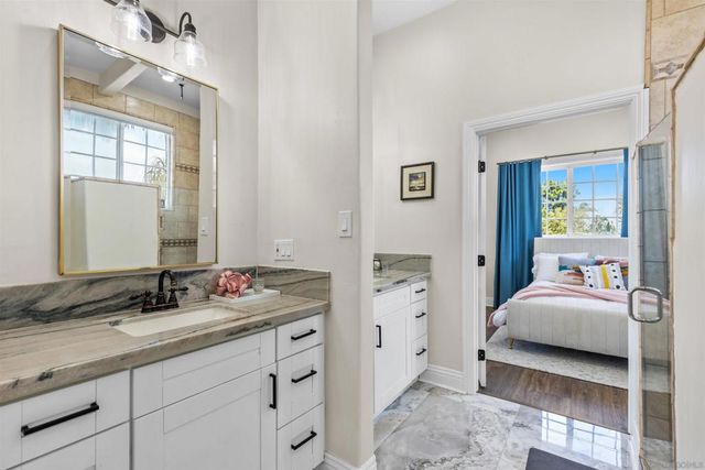 1280 Santa Fe Dr, Encinitas, CA 92024
