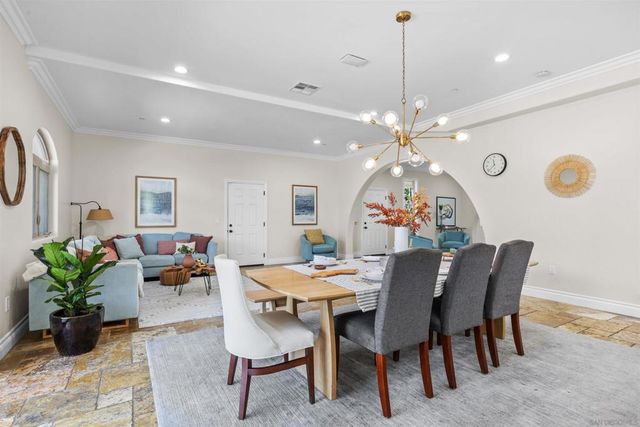 1280 Santa Fe Dr, Encinitas, CA 92024