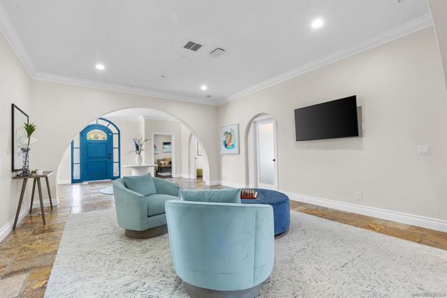 1280 Santa Fe Dr, Encinitas, CA 92024