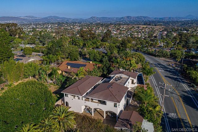 1280 Santa Fe Dr, Encinitas, CA 92024
